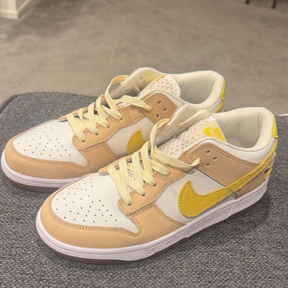 Nike Dunk Low “Yellow Heart”